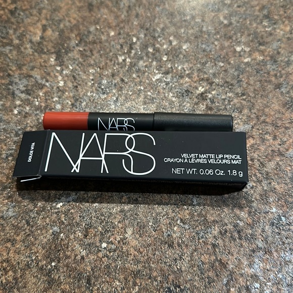 NARS | Makeup | 525 Nars Velvet Matte Lip Pencil Dolce Vita New Box ...